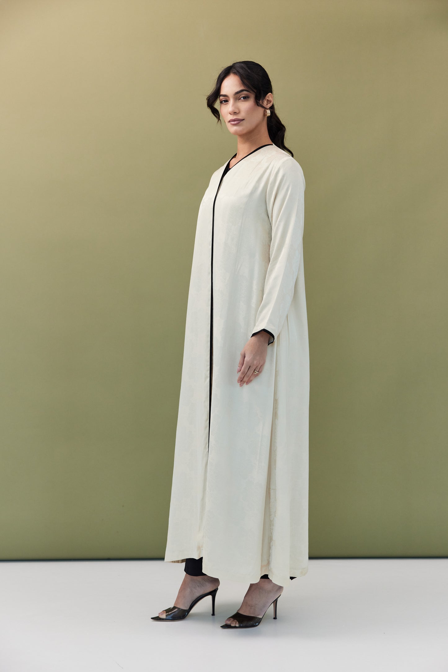 A - IVORY BOTANICA