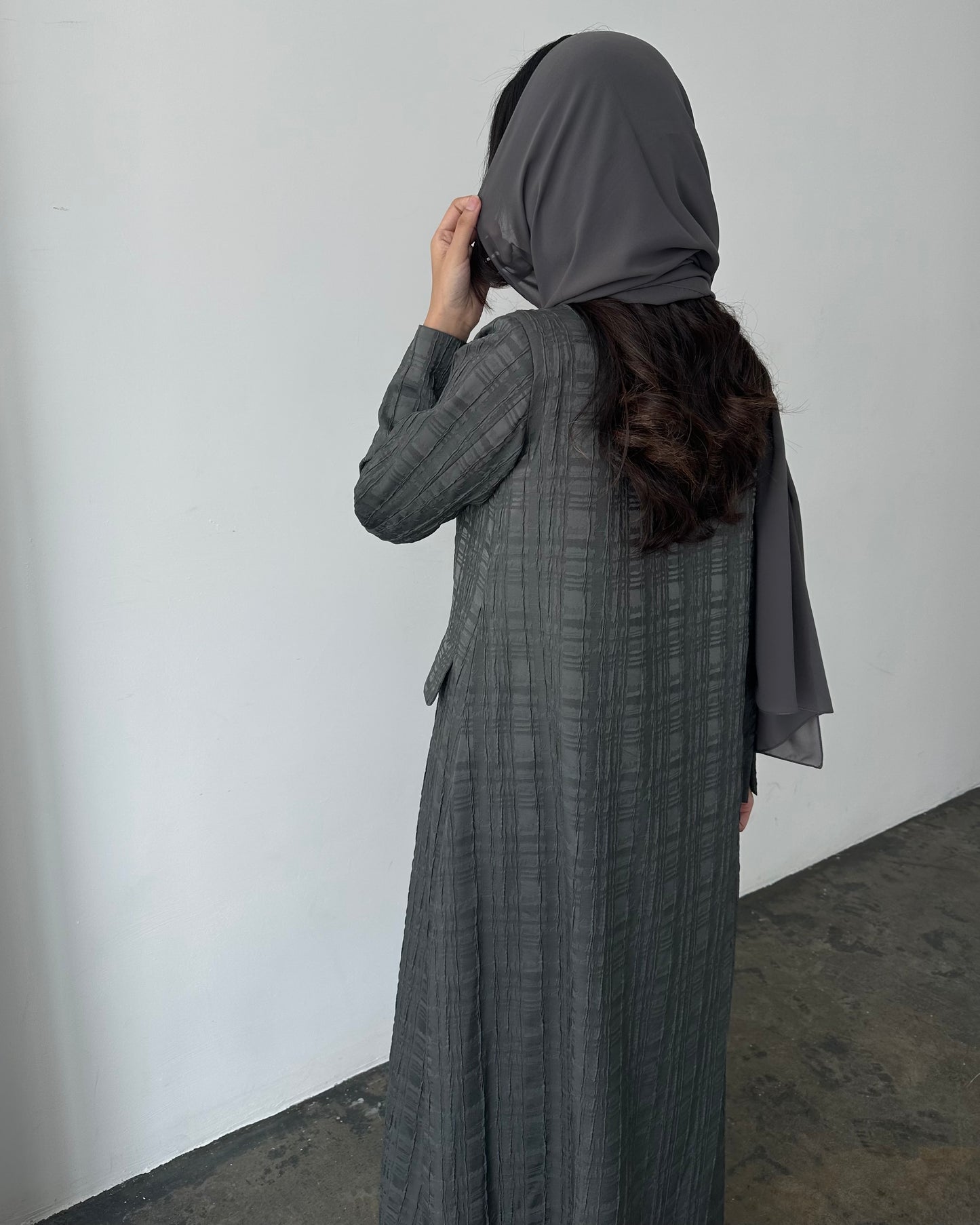 IN FRAME GREY