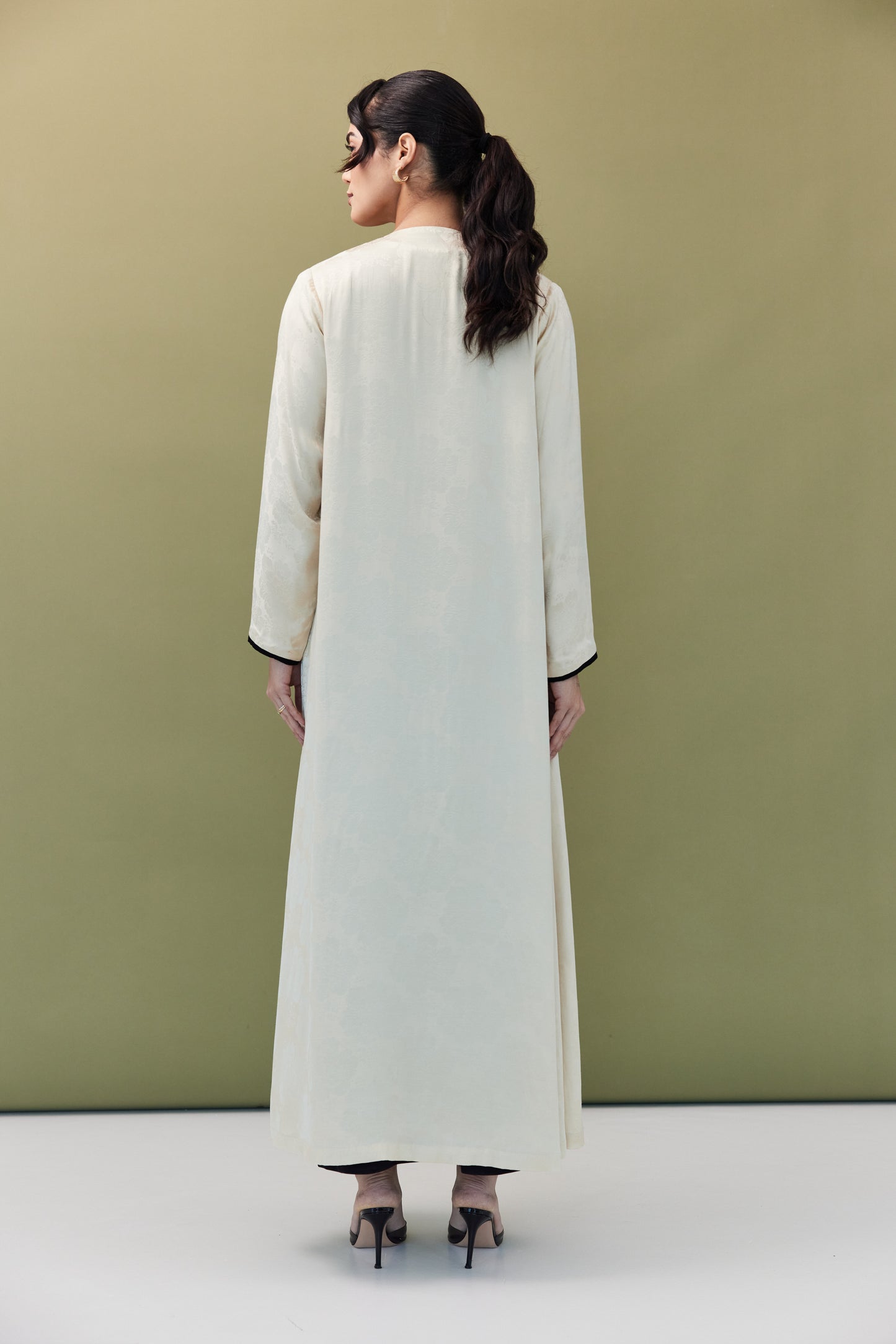 A - IVORY BOTANICA