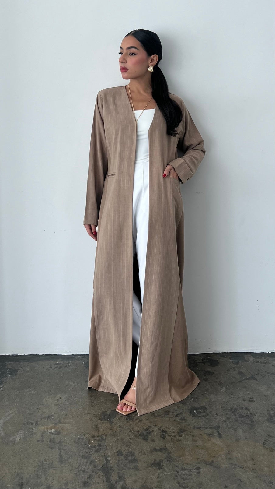 Two linen beige