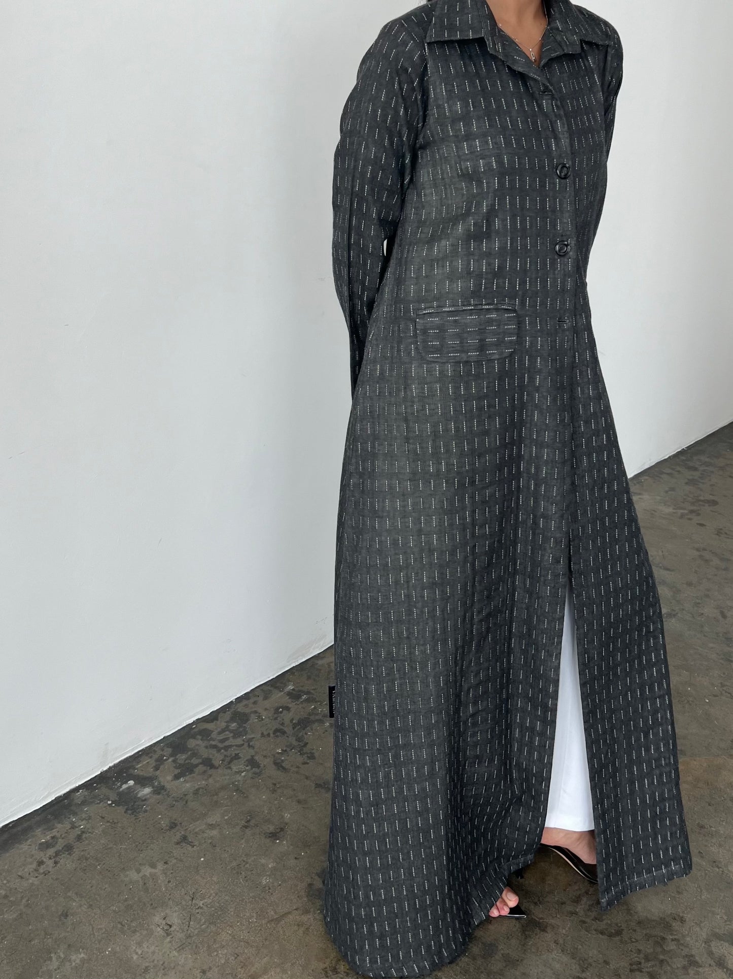 Grey small line