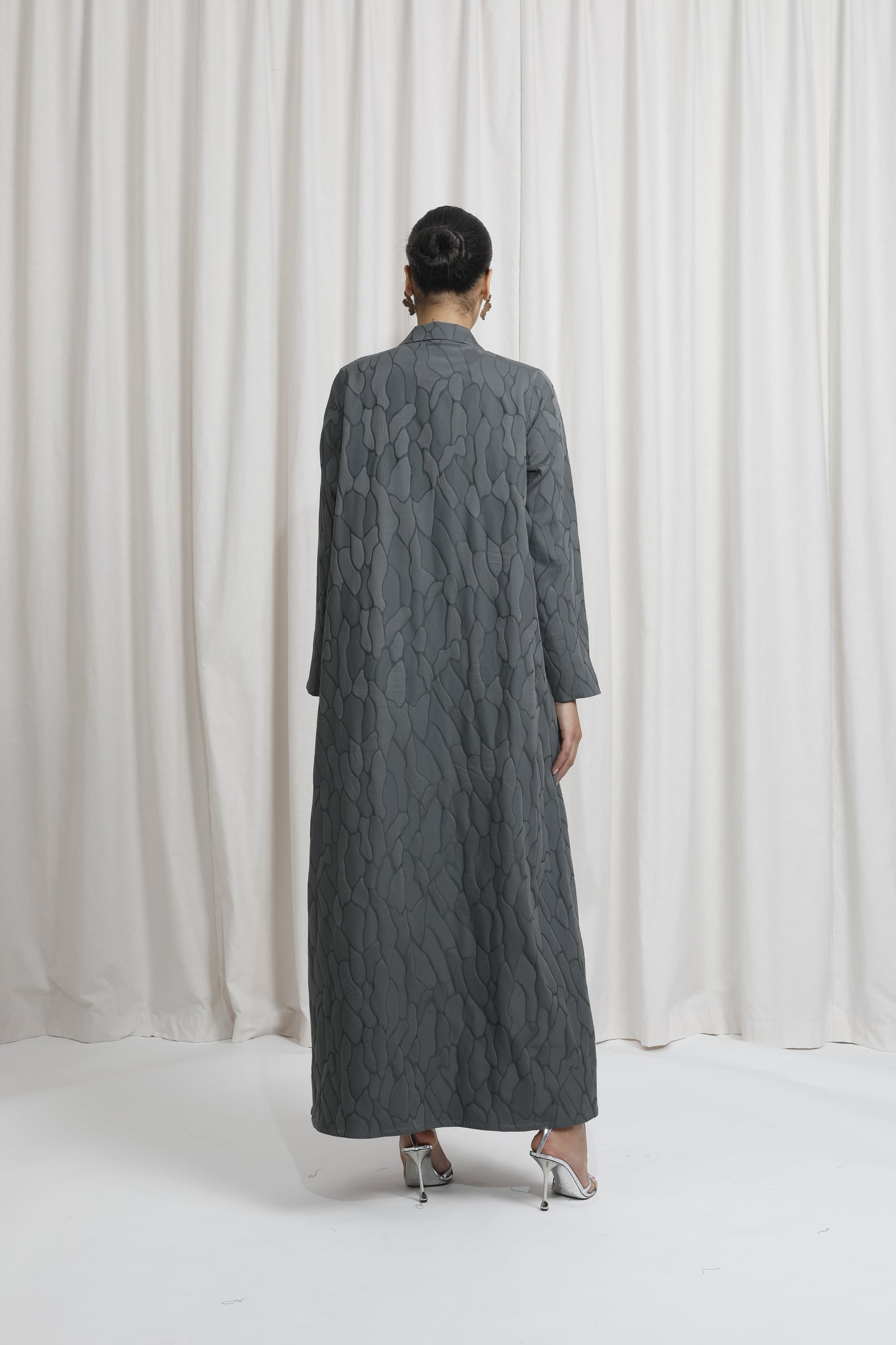 Earth print grey