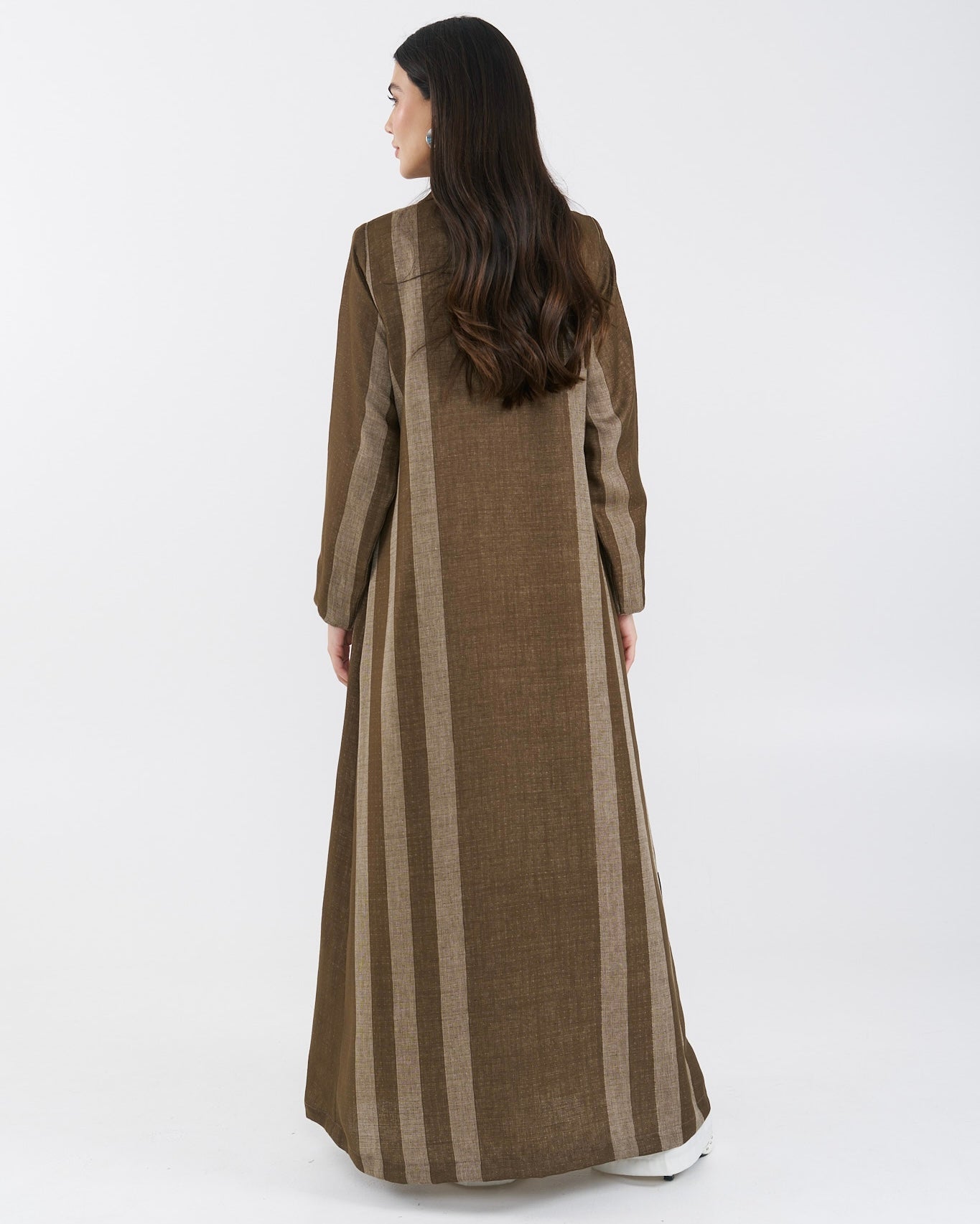 EARTHY LINE