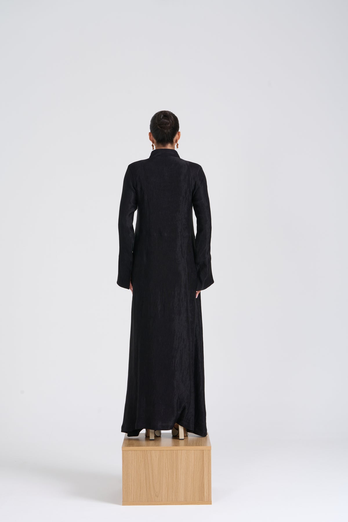 Daily essential black